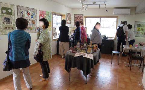 ずっと仲間展　会場-1