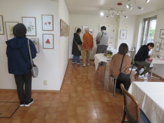 新聞ちぎり絵展－会場8