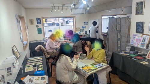 ����オ����